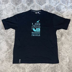 Men’s lrg shirt